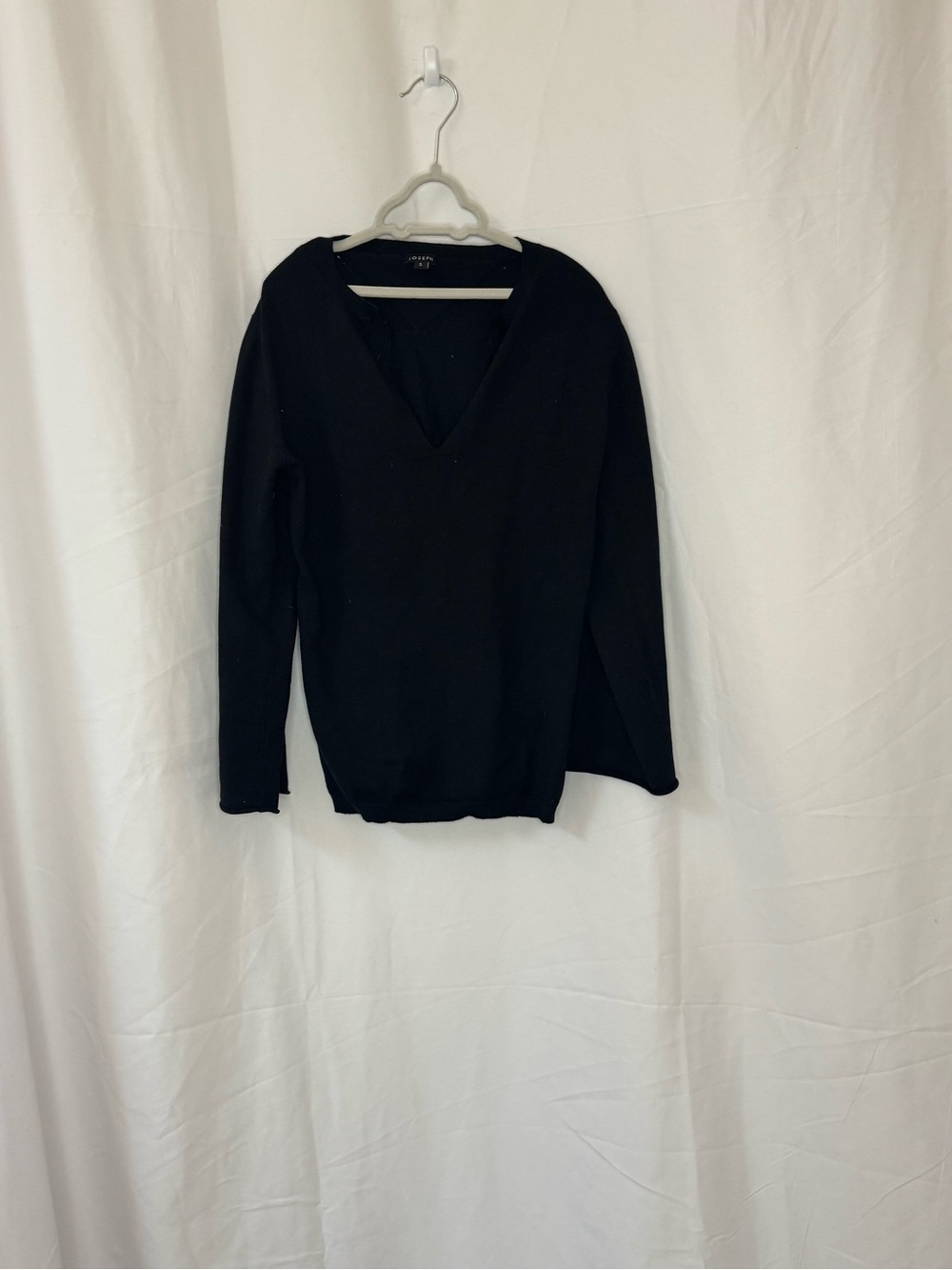 V-Neck Black Women’s Sweaters silk and cotton